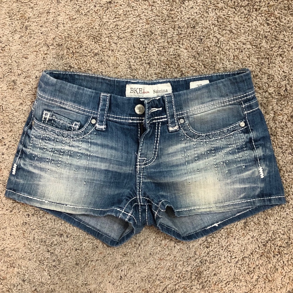 Mid-Rise Sabrina BKE Shorts